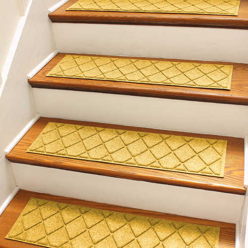 Bungalow Flooring Aqua Shield Yellow Argyle Stair Tread (Set of 4)